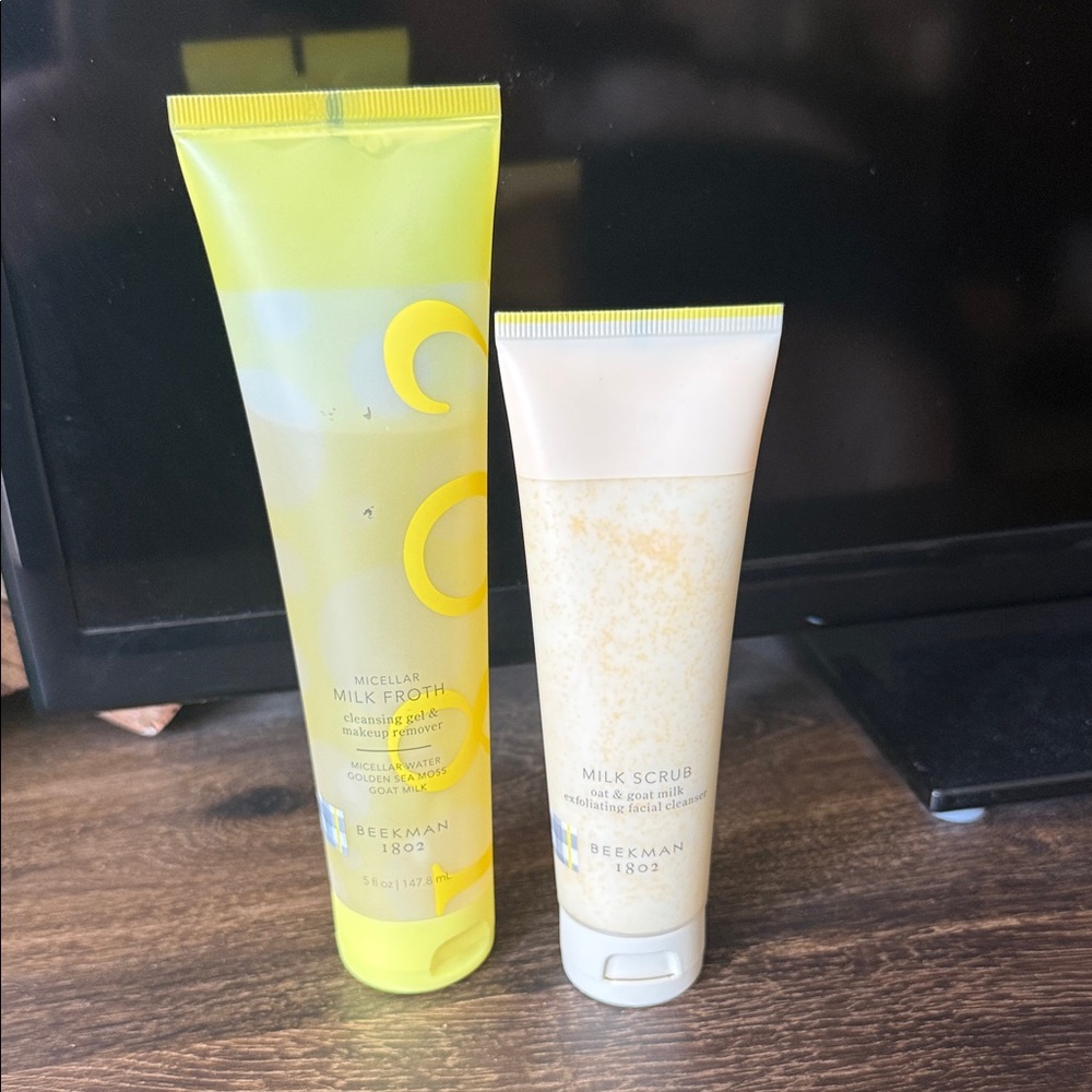Beekman 1802 Milk Froth Cleansing Gel & Milk Scrub Duo